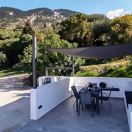 Katerina Kefalonia فيلة Epanochori (Kefalonia)