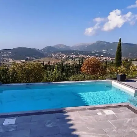 Katerina Kefalonia فيلة *