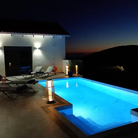 فيلة Katerina Kefalonia