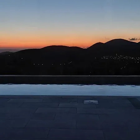 Katerina Kefalonia فيلة Epanochori (Kefalonia)
